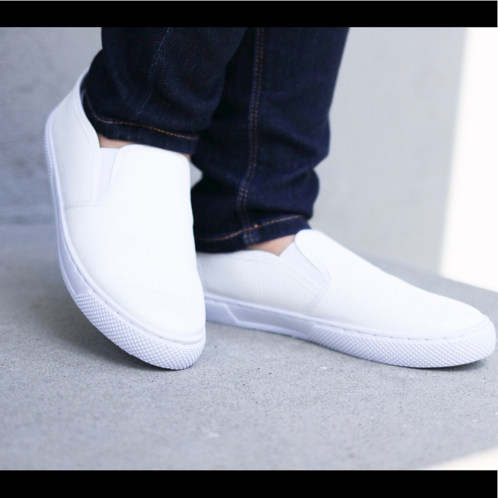 White Lizard PU Sneakers